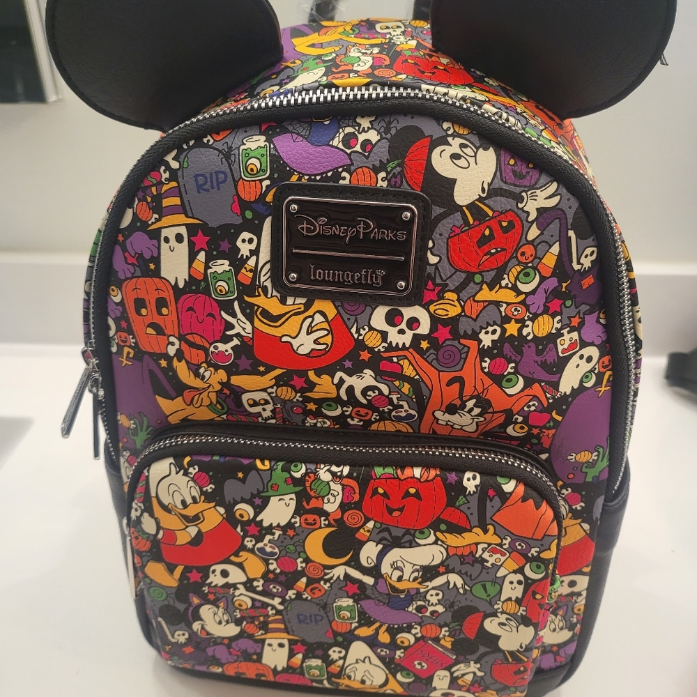 Loungefly Disney parks Halloween 2022 mini backpack NWT